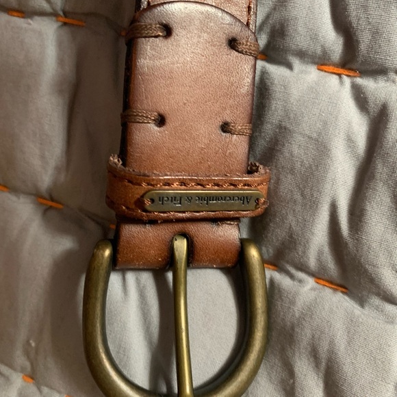 Abercrombie & Fitch. Brown leather belt - Picture 2 of 3